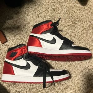 WMNS air Jordan 1 high black, white, varsity red